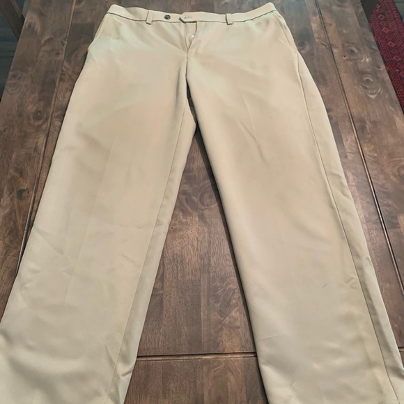Izod golf khakis - Picture 1 of 3